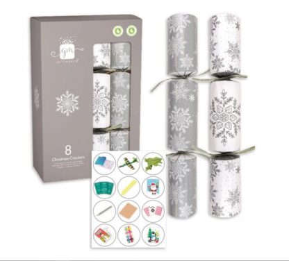 Giftmaker Silver "Snowflakes" Christmas Crackers 8pcs (30 cm) - Image 2
